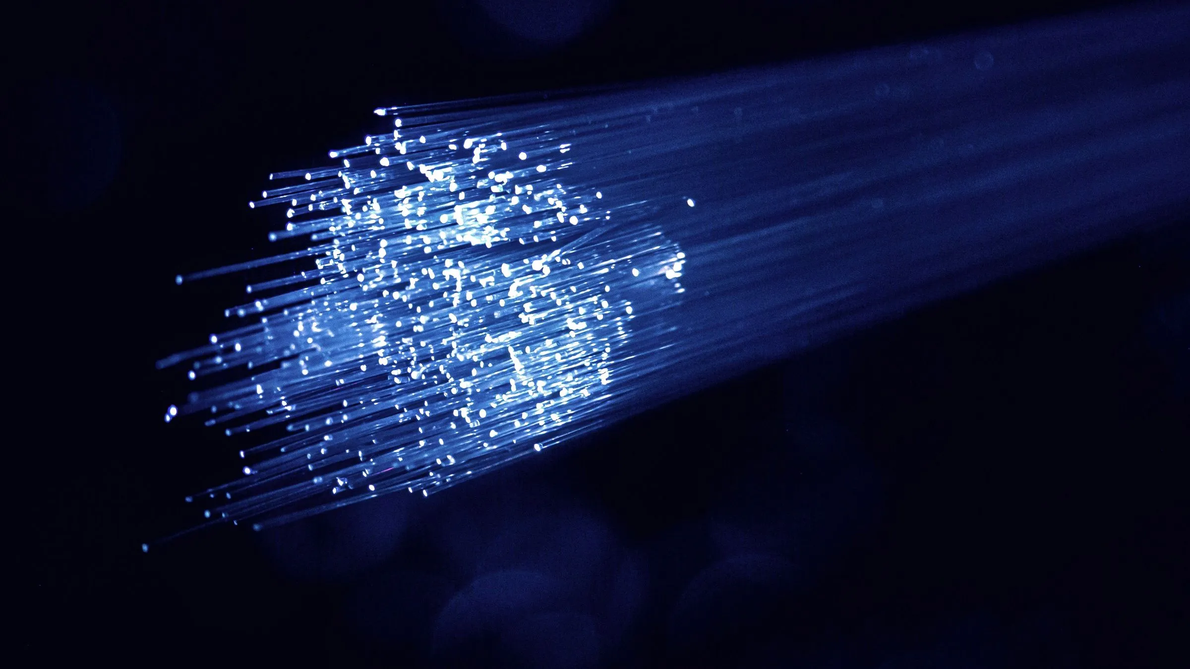 Glowing optical fibres
